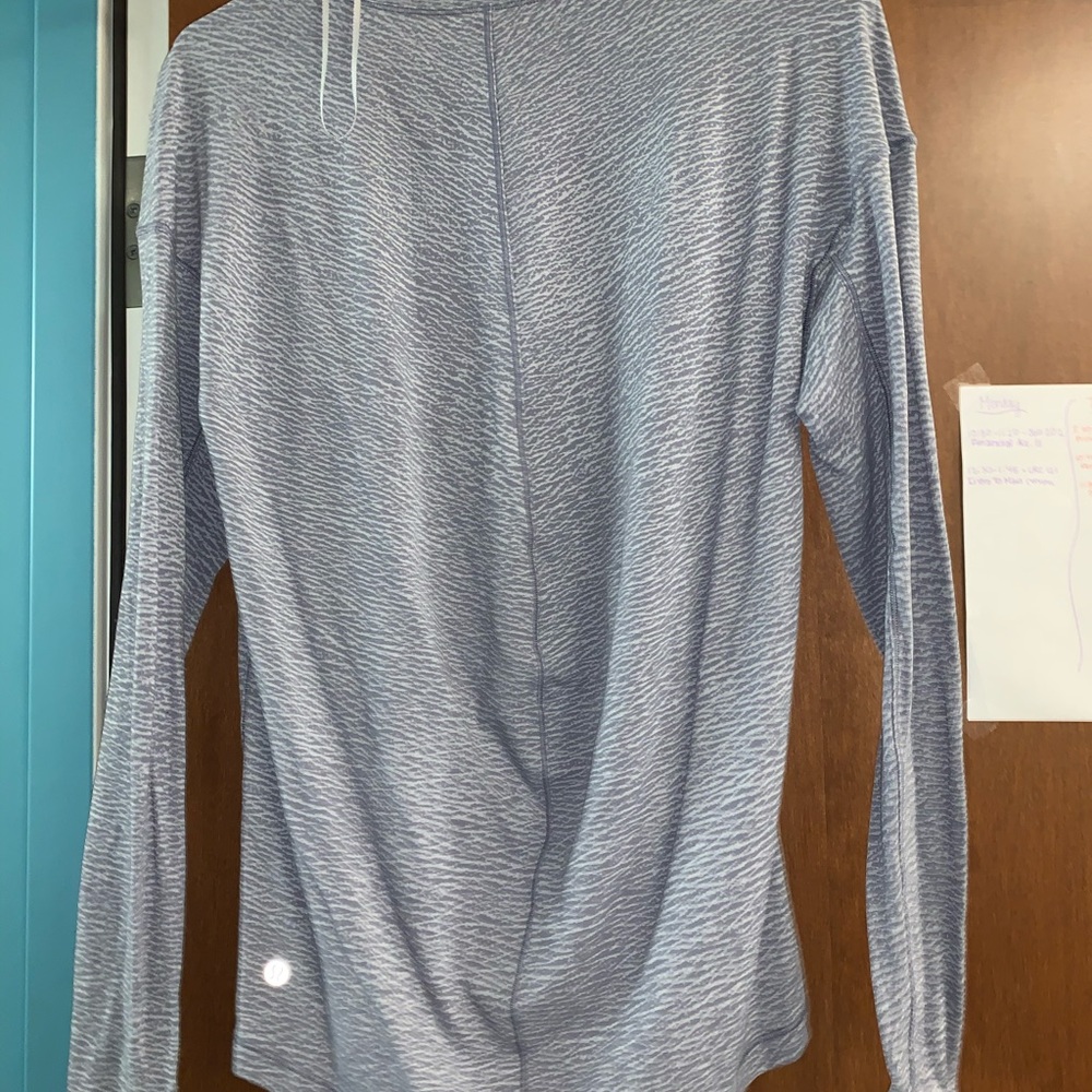 Lululemon grey long sleeve shirt